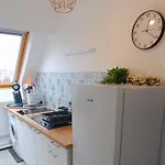 Appartement équipé En Hyper-centre Avec Parking Privé Et Gratuit - Vue Sur La Et Château De Caen