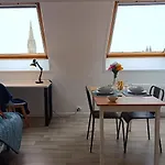 équipé En Hyper-centre Avec Parking Privé Et Gratuit - Vue Sur La Et Château De Appartement